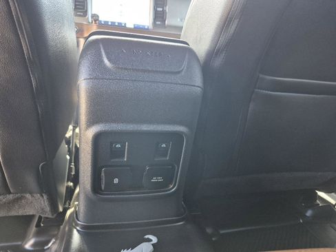 Certified 2022 Ford Bronco Outer Banks w/ Sasquatch Package image 13