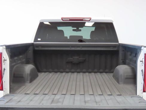 Used 2021 Chevrolet Silverado 1500 Custom RWD image 5