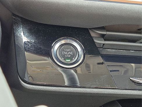 Used 2025 Buick Envision Sport Touring image 32