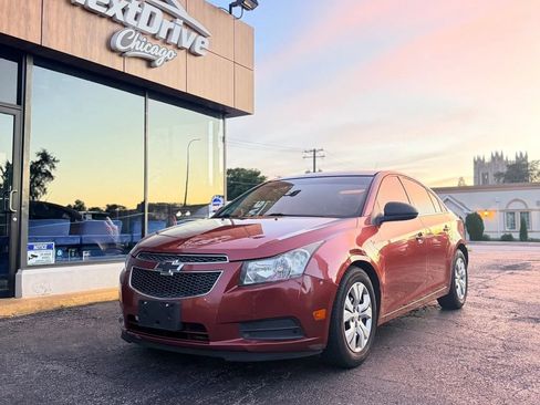 Used 2012 Chevrolet Cruze LS w/ Connectivity Package FWD image 1