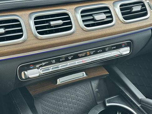 Certified 2025 Mercedes-Benz GLE 350 4MATIC image 32