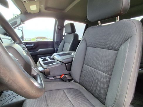 Used 2023 Chevrolet Silverado 2500 Custom w/ Custom Value Package AWD/4WD image 11