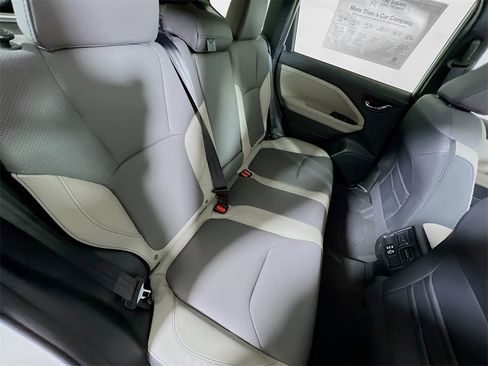 Certified 2025 Subaru Forester Limited w/ Popular Package #2 image 24