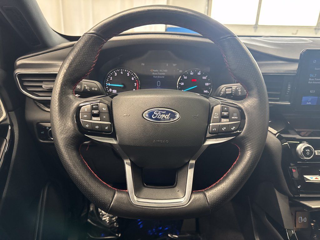 Used 2023 Ford Explorer ST-Line w/ Class IV Trailer Tow Package AWD/4WD image 17