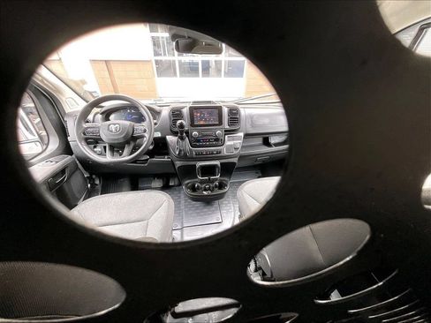 Used 2025 RAM ProMaster 2500 w/ U-Haul Equipment Group FWD image 21