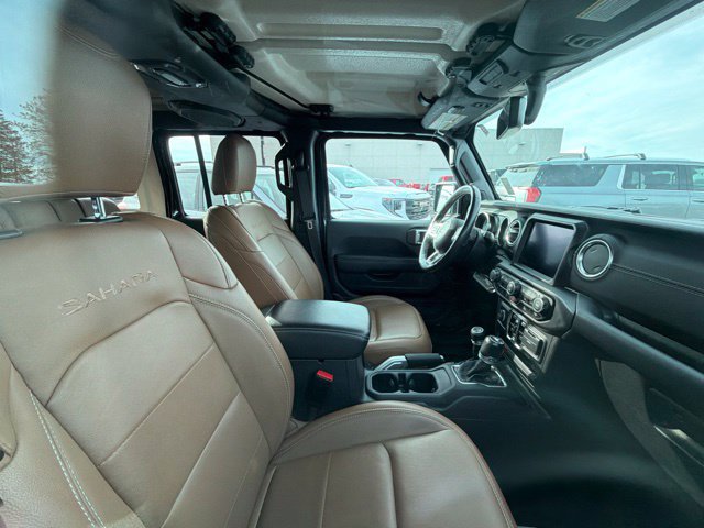 Used 2023 Jeep Wrangler Unlimited Sahara w/ Cold Weather Group AWD/4WD image 19