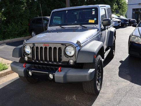 Used 2017 Jeep Wrangler Sport AWD/4WD image 3