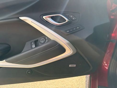 Used 2021 Chevrolet Camaro SS RWD image 10