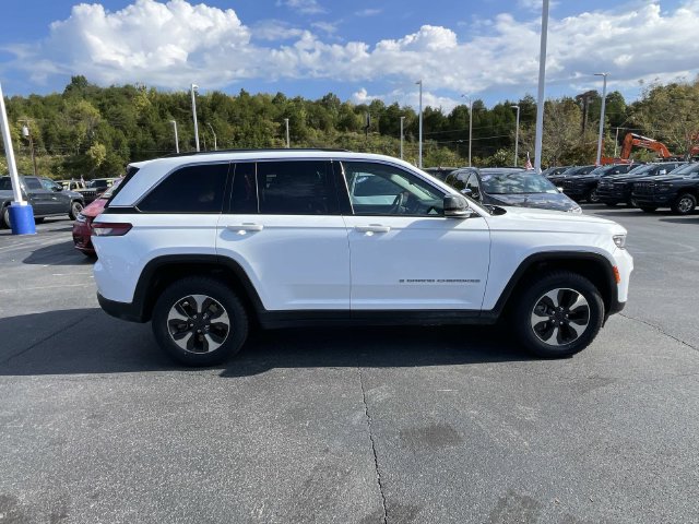 Used 2024 Jeep Grand Cherokee Limited 4xe AWD/4WD image 2