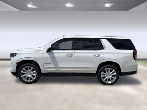 Certified 2021 Chevrolet Tahoe High Country AWD/4WD image 2