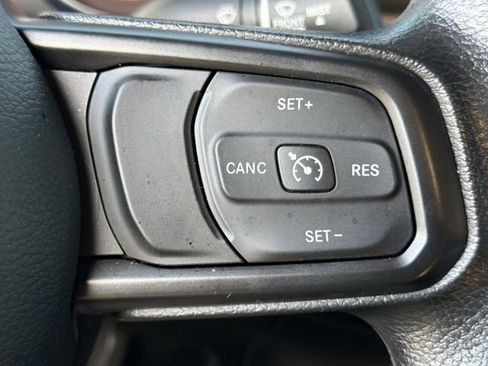 Used 2021 Jeep Wrangler Sport AWD/4WD image 26