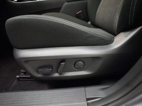 Used 2021 Nissan Rogue SV image 27