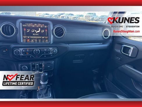 Used 2023 Jeep Wrangler Unlimited Sahara w/ Cold Weather Group image 44