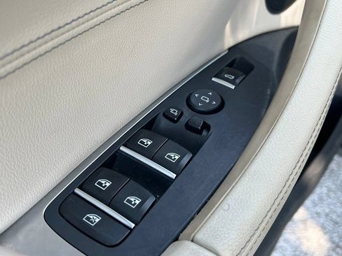 Used 2019 BMW X3 xDrive30i w/ Premium Package AWD/4WD image 18