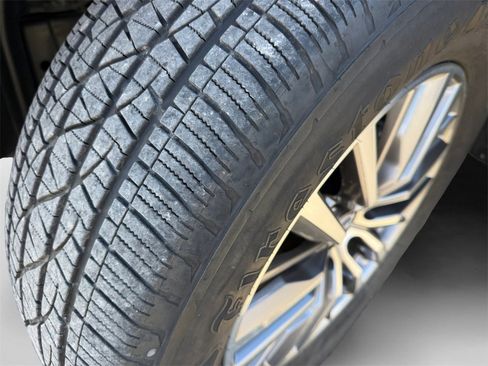 Certified 2023 Nissan Armada SL w/ Captain's Chairs Package image 20