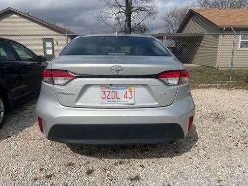 Used 2024 Toyota Corolla LE image 6