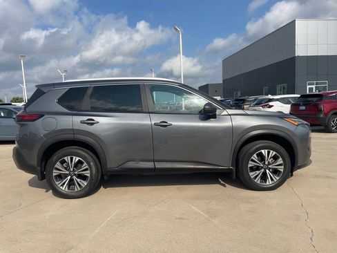Certified 2023 Nissan Rogue SV w/ SV Premium Package AWD/4WD image 6