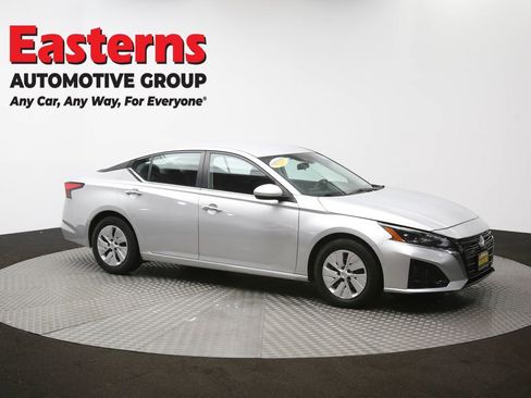 Used 2023 Nissan Altima 2.5 S image 47