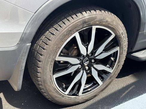 Used 2022 Honda Pilot Touring image 5