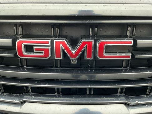Used 2021 GMC Yukon AT4 w/ AT4 Premium Package image 10