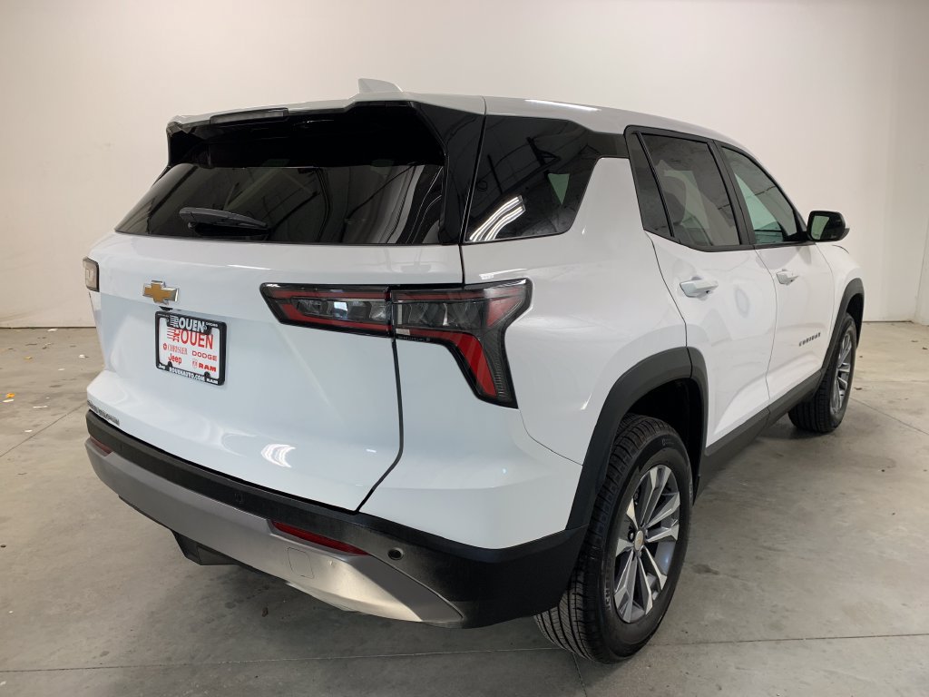 Used 2026 Chevrolet Equinox LT AWD/4WD image 25