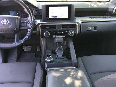 Used 2024 Toyota Tacoma SR5 AWD/4WD image 23