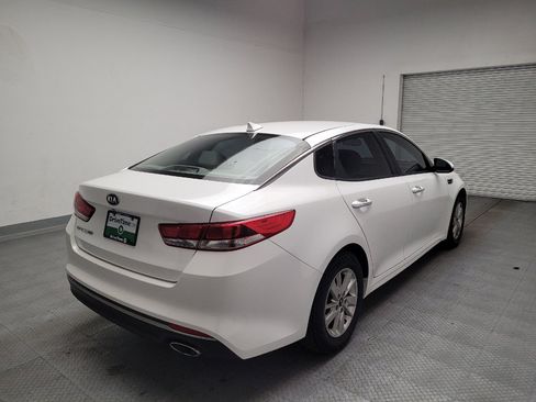 Used 2016 Kia Optima LX FWD image 9