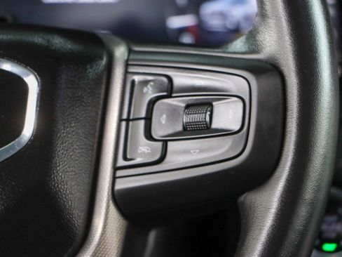 Used 2023 GMC Yukon Denali image 15