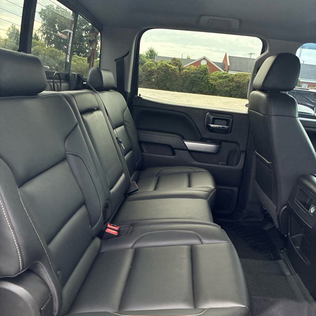 Used 2018 Chevrolet Silverado 1500 LT w/ All Star Edition AWD/4WD image 11