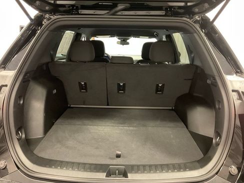 Used 2026 Chevrolet Equinox LT AWD/4WD image 4
