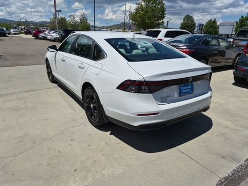 Certified 2025 Honda Accord LX image 4