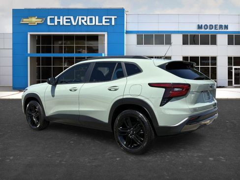 Used 2026 Chevrolet Trax ACTIV w/ Driver Confidence Package FWD image 3