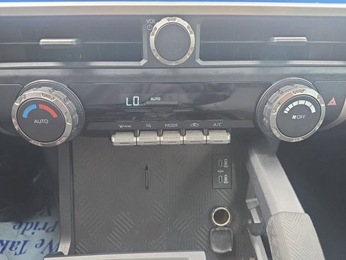 Used 2024 Toyota Tacoma TRD Sport image 23