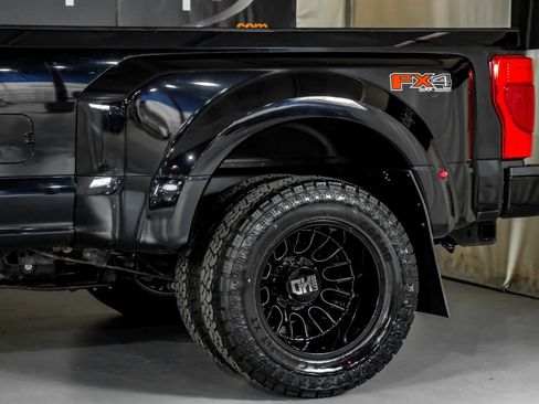 Used 2022 Ford F350 Lariat w/ Lariat Ultimate Package image 14