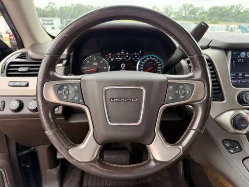 Used 2018 GMC Yukon Denali w/ Denali Ultimate Package AWD/4WD image 33