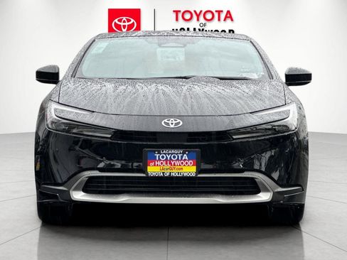 New 2026 Toyota Prius SE image 8