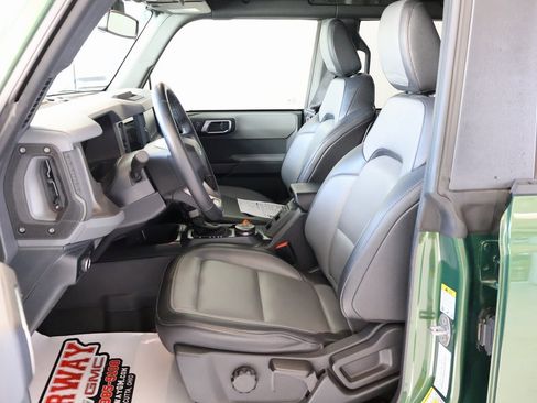 Used 2024 Ford Bronco Everglades image 12
