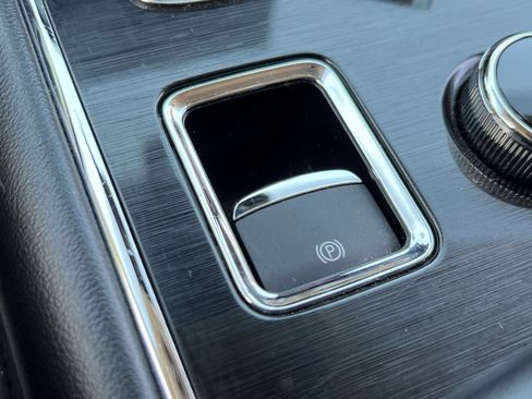 Used 2024 Lincoln Aviator Reserve AWD/4WD image 40