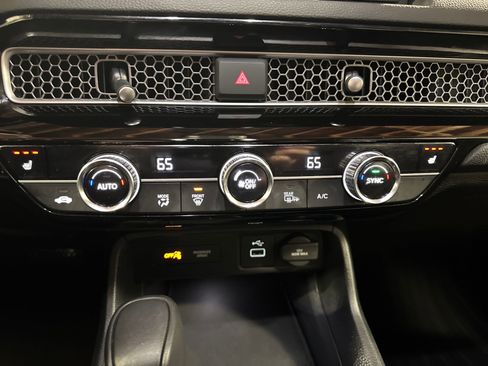 Certified 2023 Honda Civic EX image 19