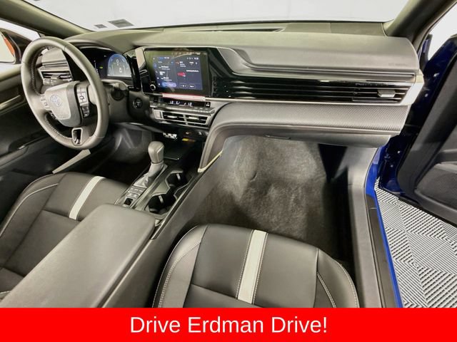 Used 2026 Toyota Camry SE FWD image 26