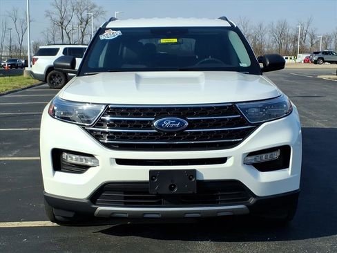 Used 2022 Ford Explorer XLT w/ Equipment Group 202A image 34