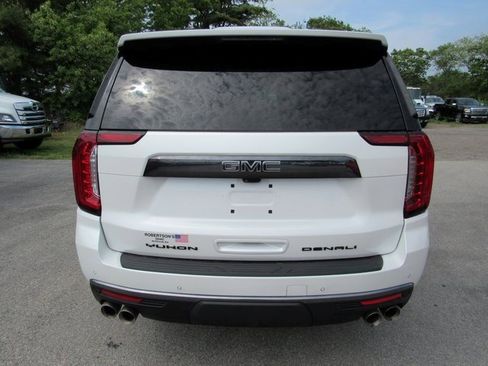 Used 2023 GMC Yukon XL Denali Ultimate image 3