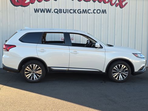 Used 2020 Mitsubishi Outlander SE image 4