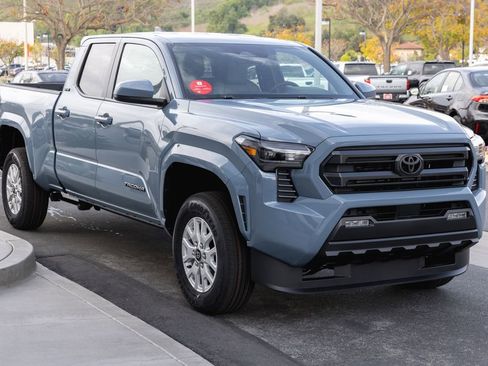 New 2026 Toyota Tacoma SR5 image 3