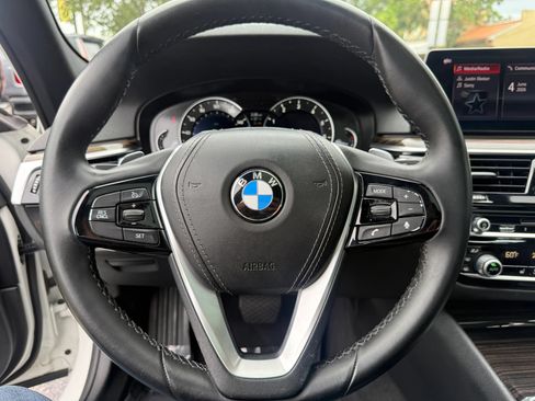 Used 2019 BMW 530i w/ Convenience Package RWD image 31
