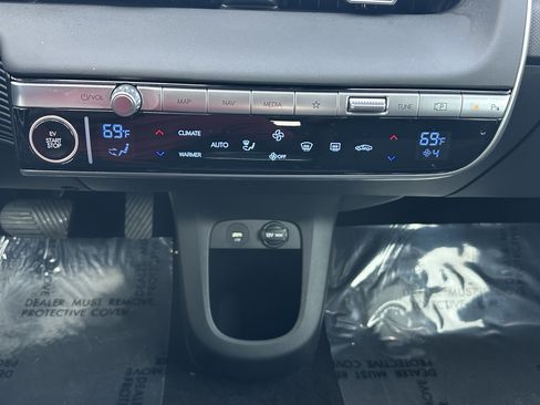 Used 2024 Hyundai Ioniq 5 SEL RWD image 29