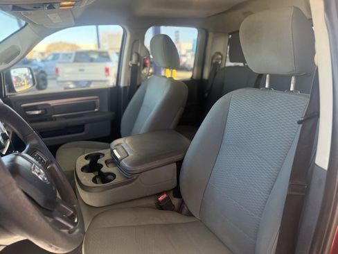 Used 2018 RAM 1500 Classic SLT image 14