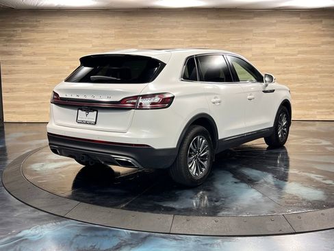 Used 2022 Lincoln Nautilus Reserve w/ Luxury Package image 18