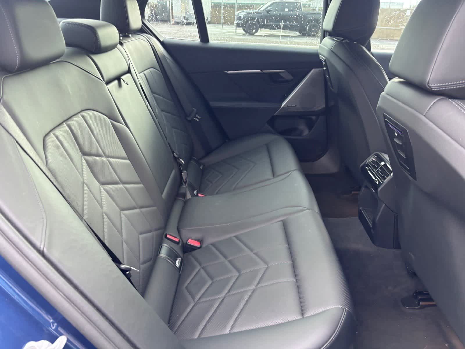 Used 2025 BMW 530i RWD image 10