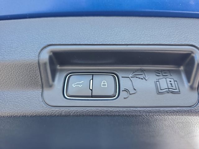Used 2020 Ford Explorer XLT RWD image 30